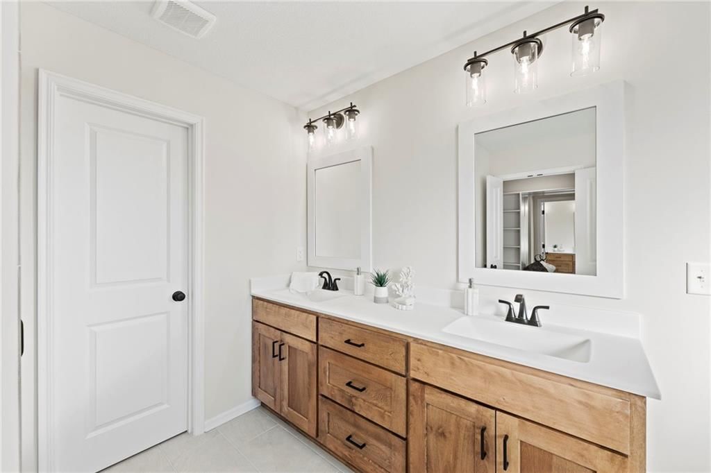 12222 S Emerald Street — photo 23