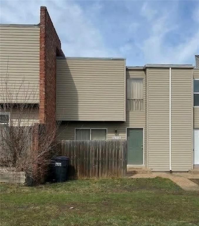11230 College Avenue — photo 2