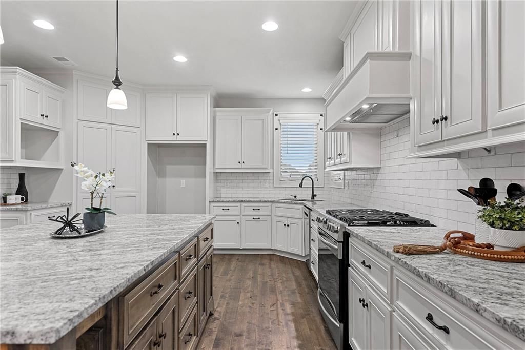 16657 S Chalet Drive — photo 8