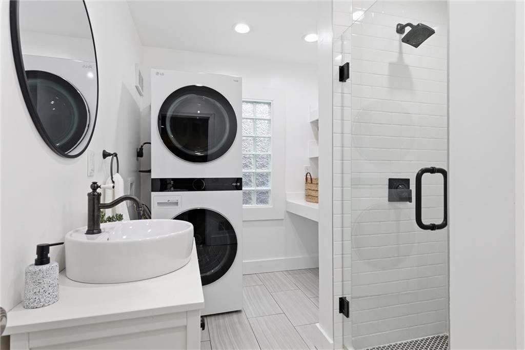 1263 W Gregory Boulevard — photo 17