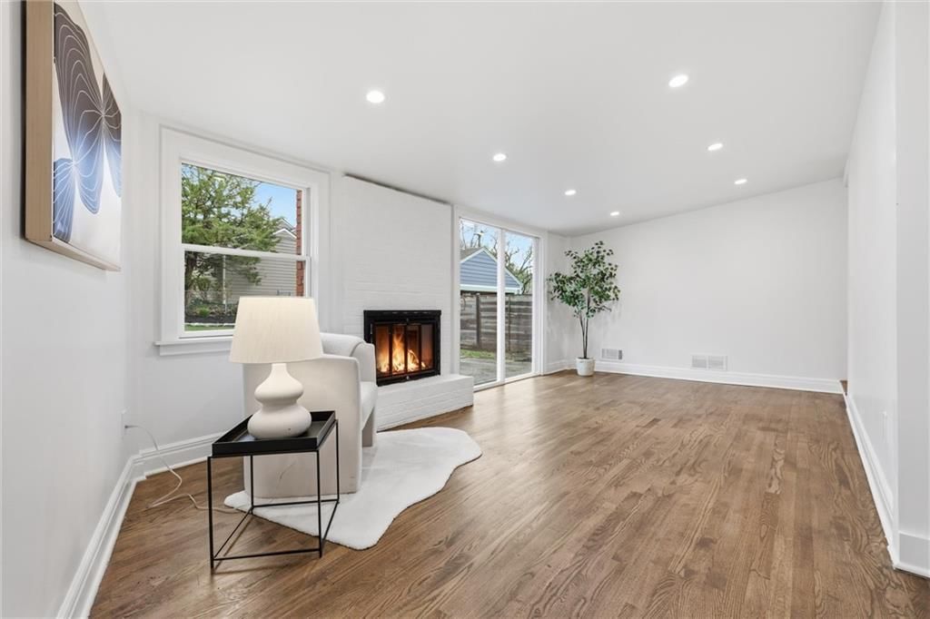 1263 W Gregory Boulevard — photo 19