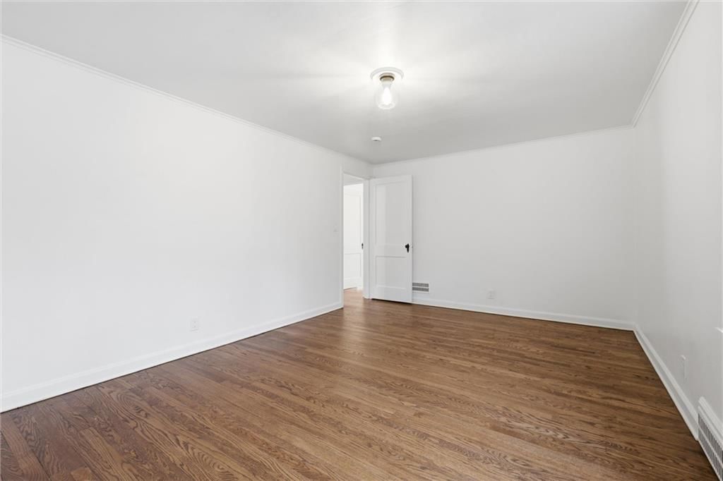 1263 W Gregory Boulevard — photo 26