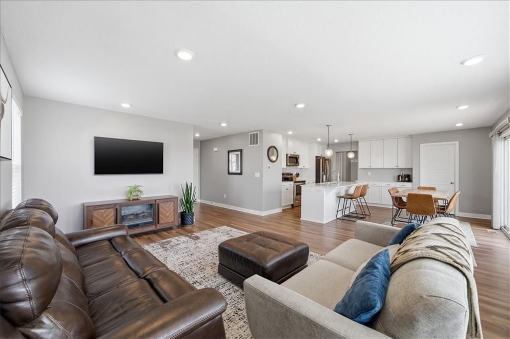 3522 SE Corbin Drive — photo 3