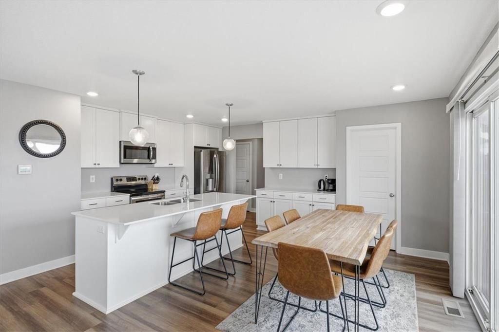 3522 SE Corbin Drive — photo 5