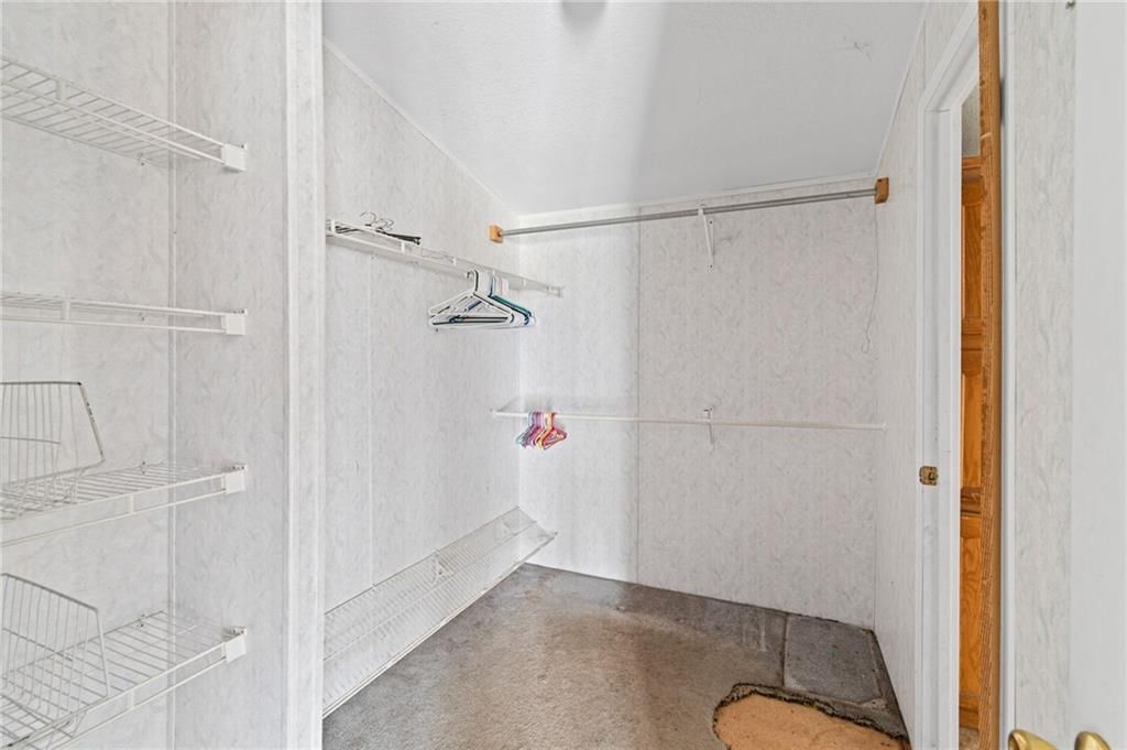 612 N Locust Street — photo 13