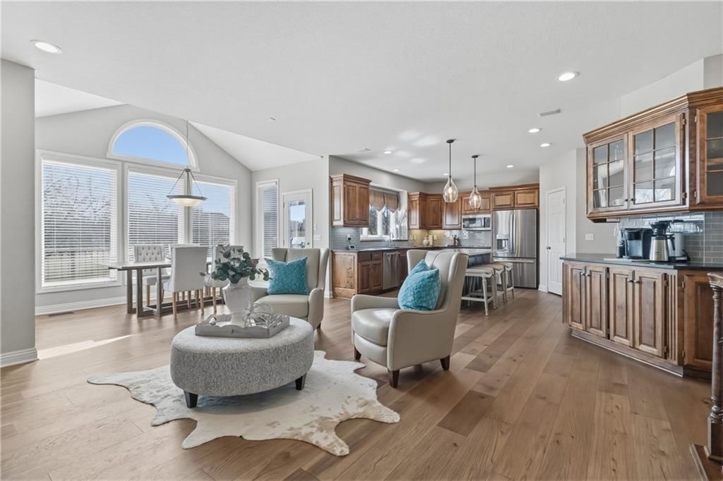 20219 W 93rd Street — photo 10
