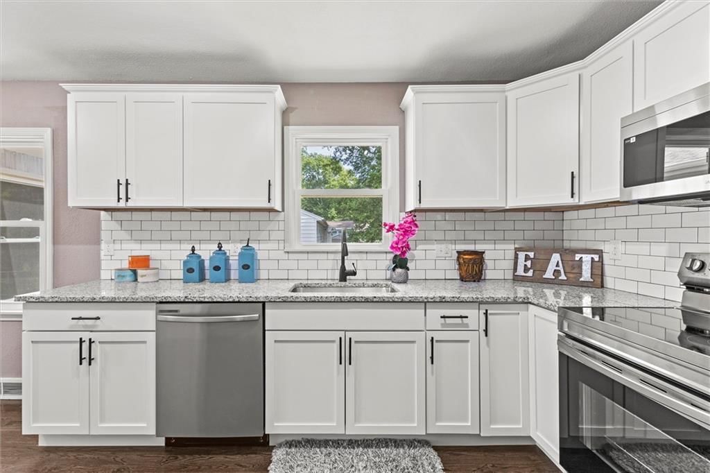 11911 E 44th Street — photo 11