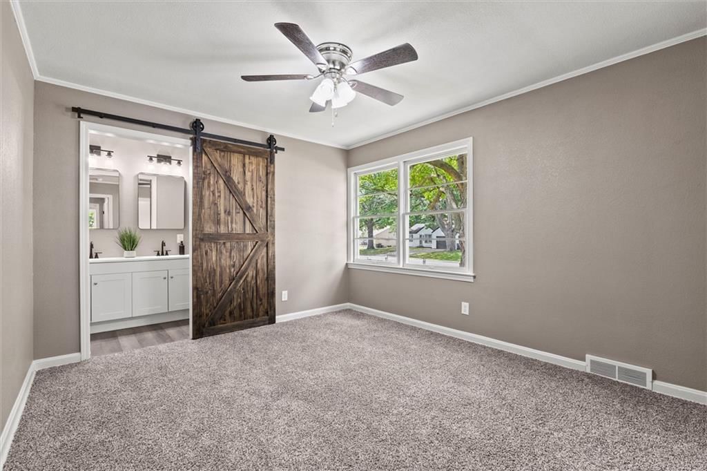 11911 E 44th Street — photo 17