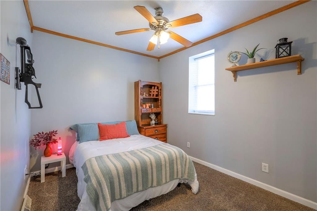 211 S Pearl Street — photo 19