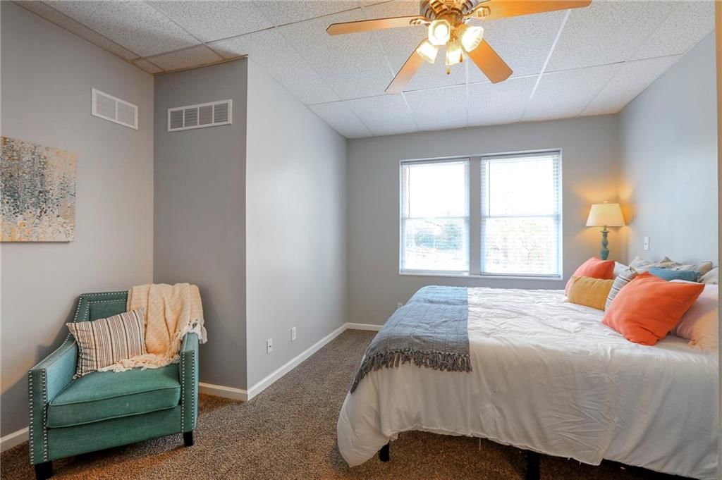 211 S Pearl Street — photo 25
