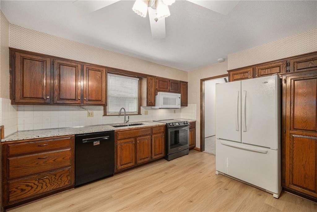 8125 NW Beaman Drive — photo 7