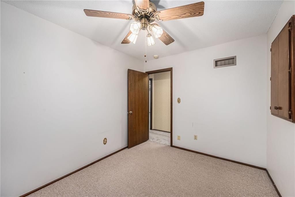 8125 NW Beaman Drive — photo 21