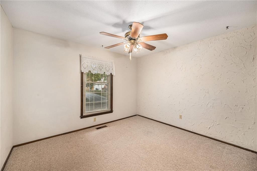 8125 NW Beaman Drive — photo 22