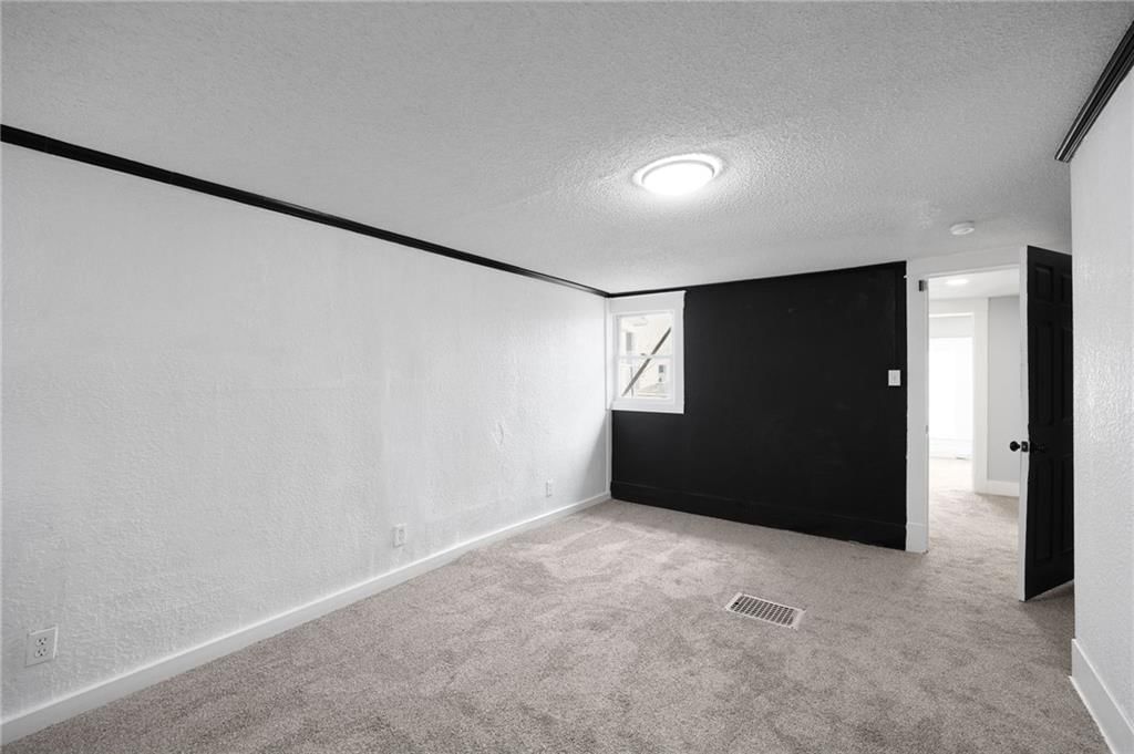 1036 Sandusky Avenue — photo 37