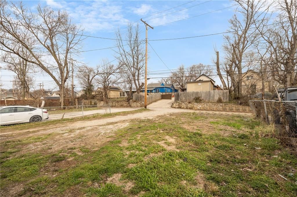 1036 Sandusky Avenue — photo 39
