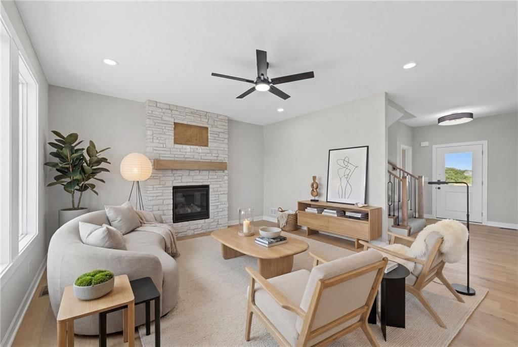 12242 S Emerald Street — photo 3