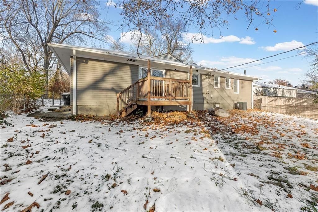 8303 E 110th Terrace — photo 31