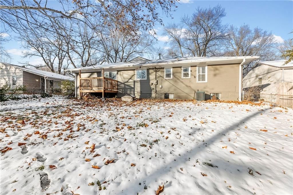 8303 E 110th Terrace — photo 32
