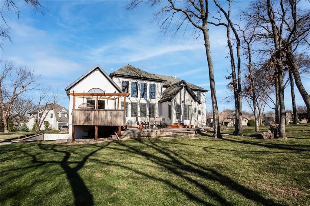 9205 Redbud Lane — photo 42