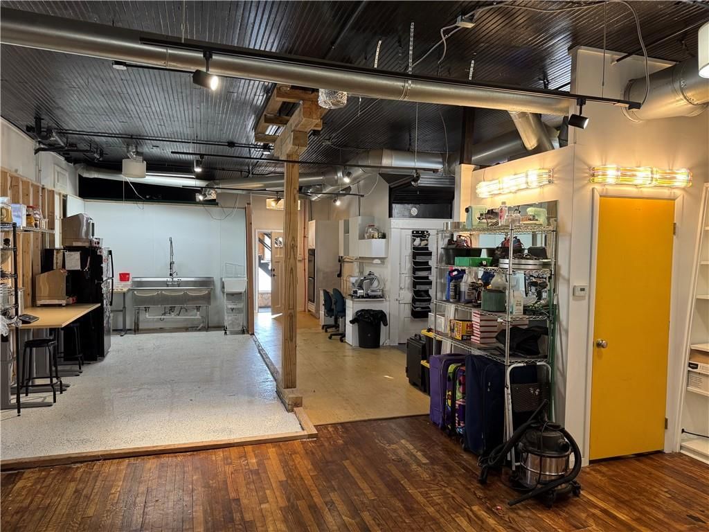 81 N Mill Street — photo 9