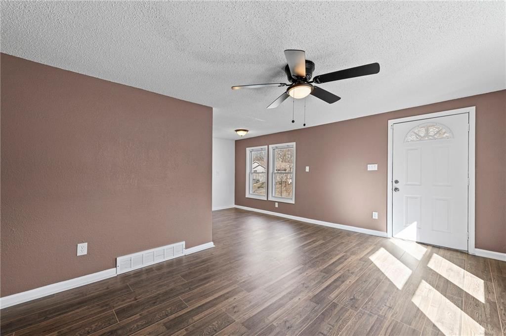 6926 College Avenue — photo 5