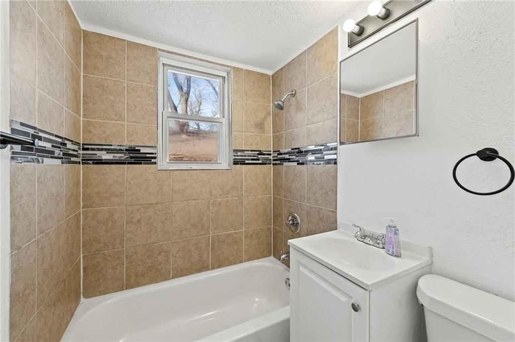 6926 College Avenue — photo 13