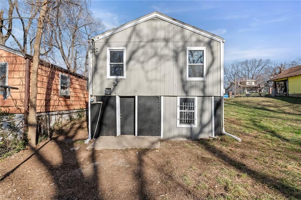6926 College Avenue — photo 27