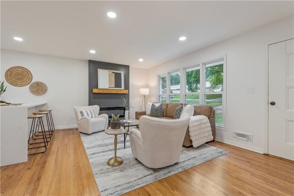 7840 Ash Street — photo 4