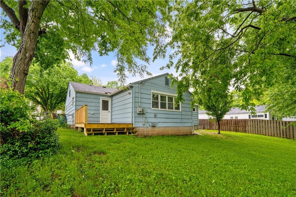 7840 Ash Street — photo 26