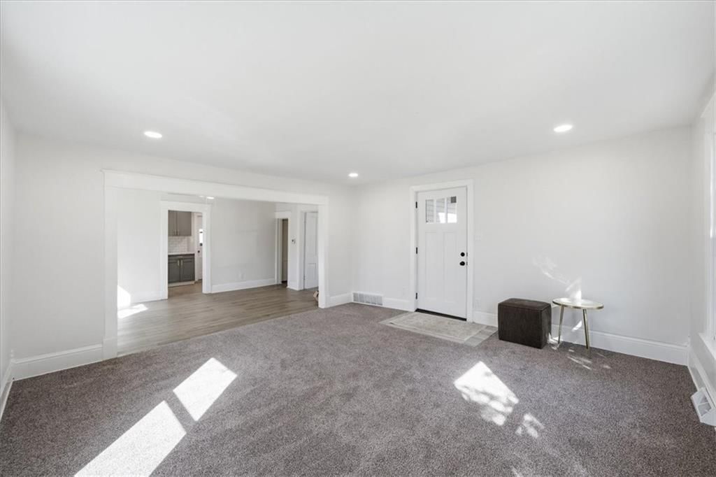 430 E Loula Street — photo 5