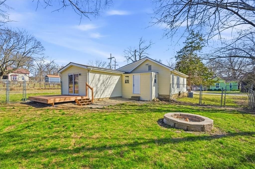430 E Loula Street — photo 23