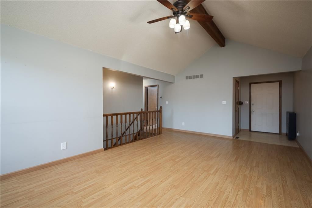 817 Stone Brook Drive — photo 4