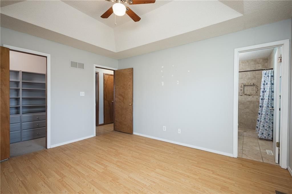 817 Stone Brook Drive — photo 11