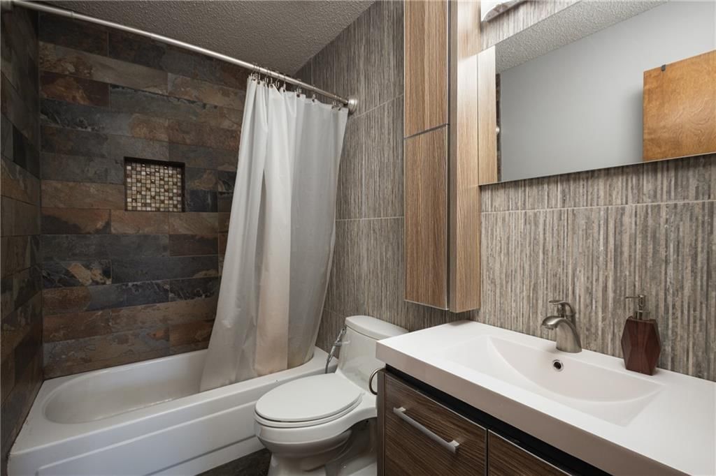 817 Stone Brook Drive — photo 15