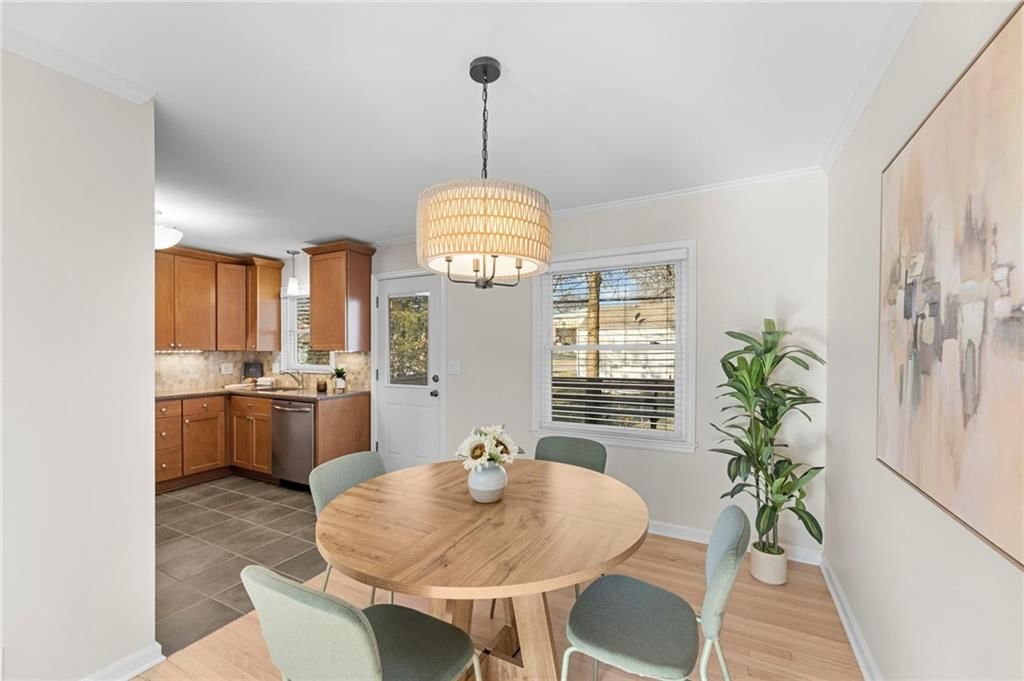 5806 Horton Street — photo 8