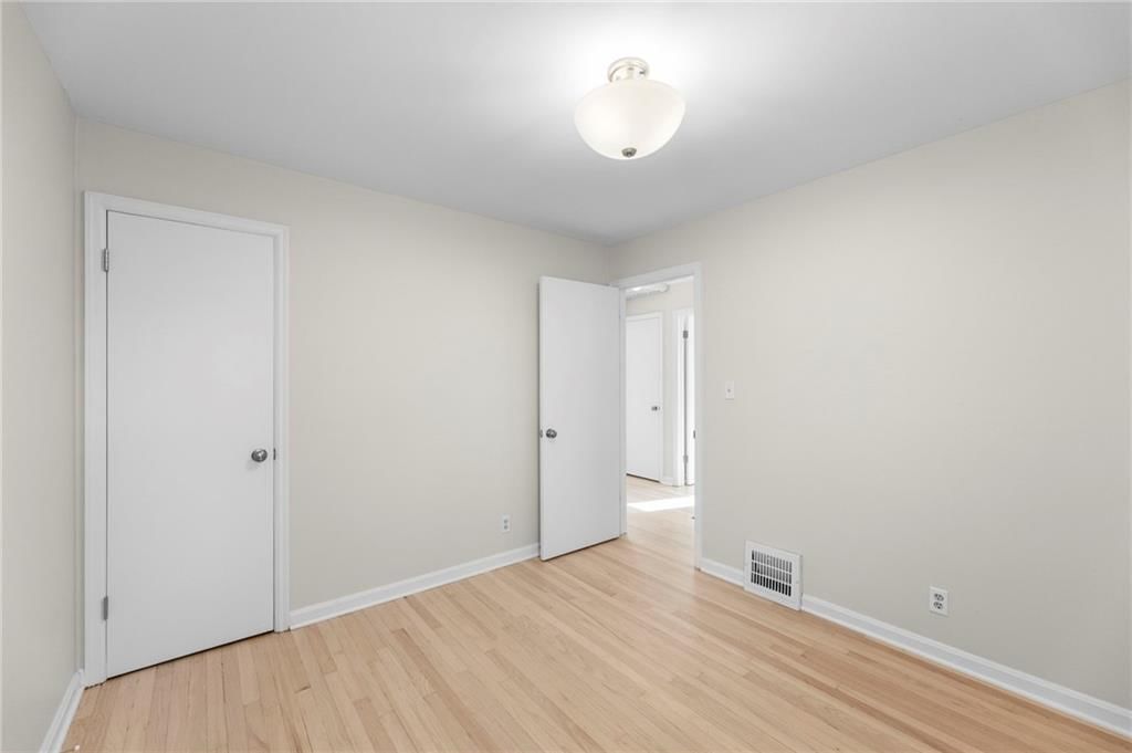 5806 Horton Street — photo 21