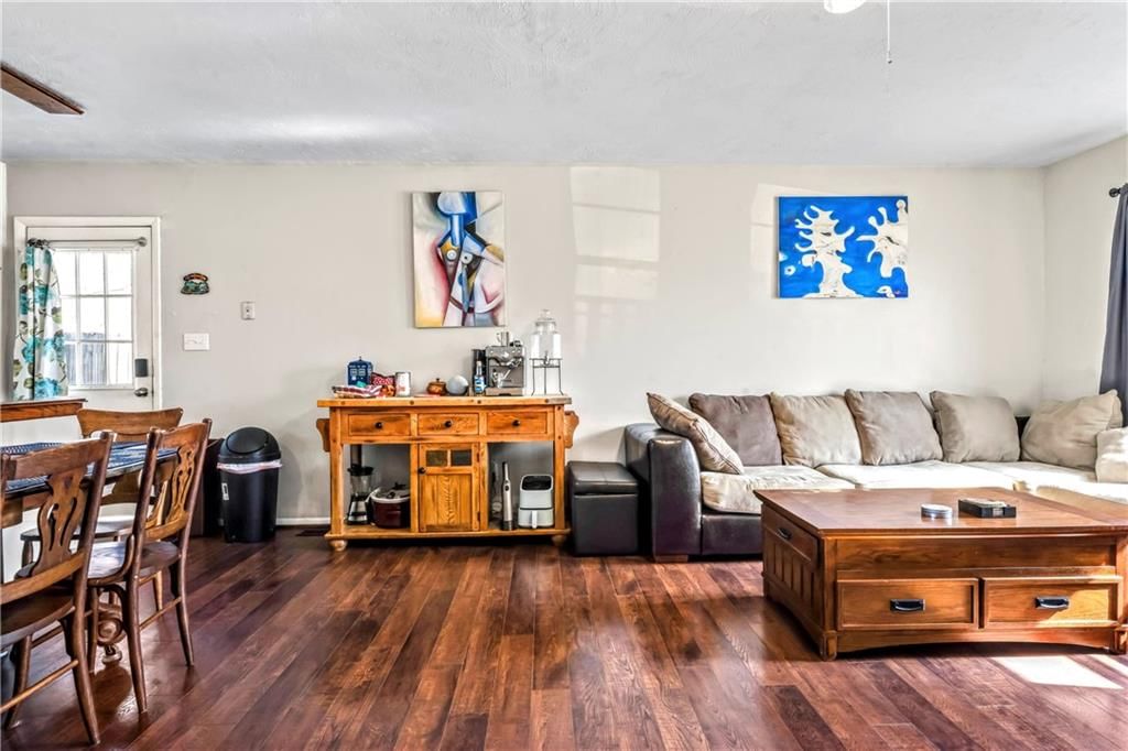 2727 Rawhide Lane — photo 4