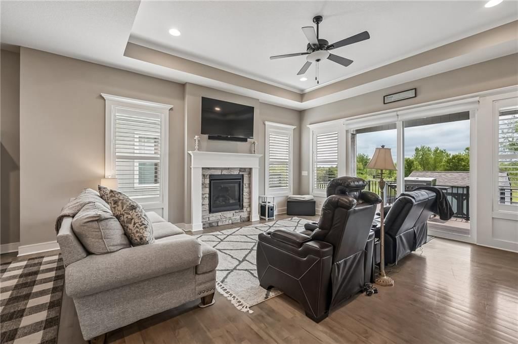 1121 SW Cheshire Drive — photo 4