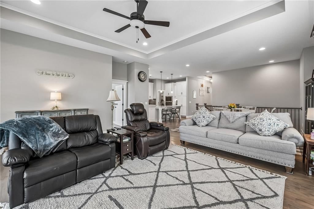 1121 SW Cheshire Drive — photo 5