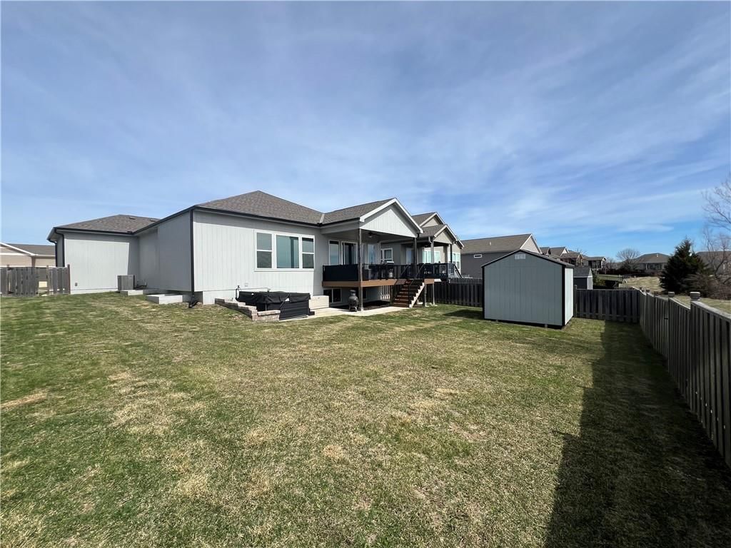 1121 SW Cheshire Drive — photo 37