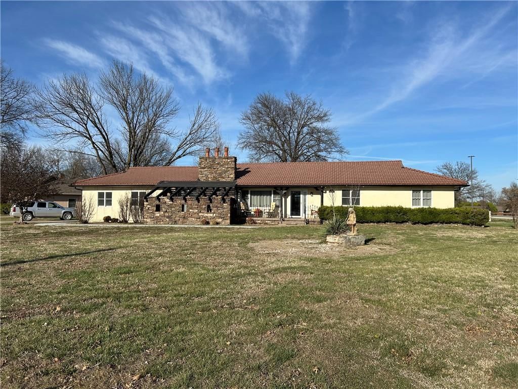 2405 S Stilwell Street, Pittsburg, KS