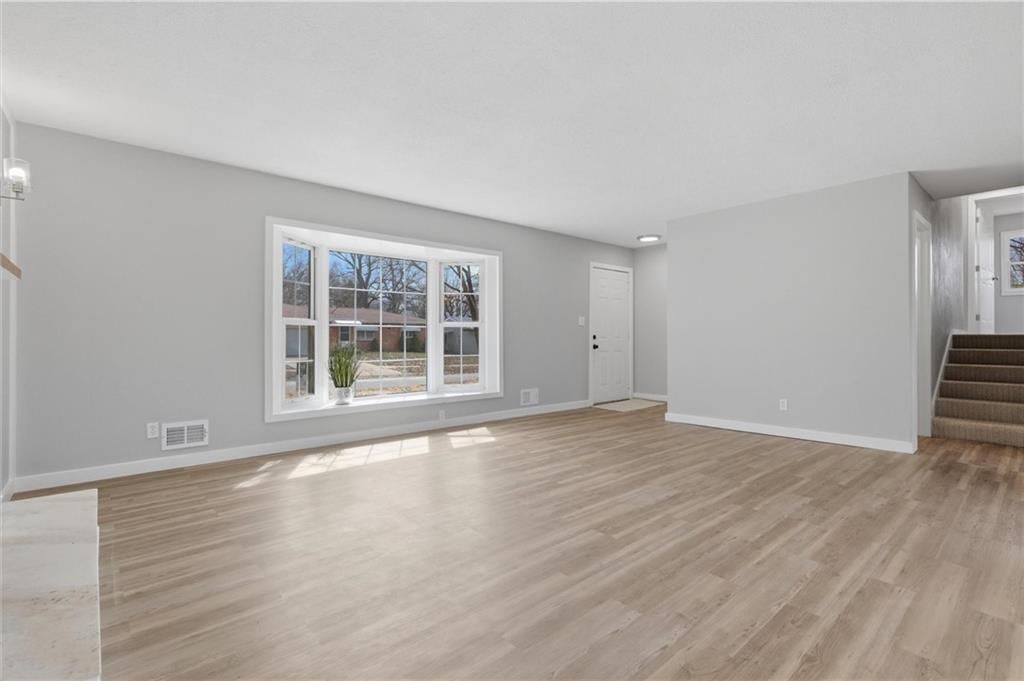 1232 OLD MANOR Road — photo 5