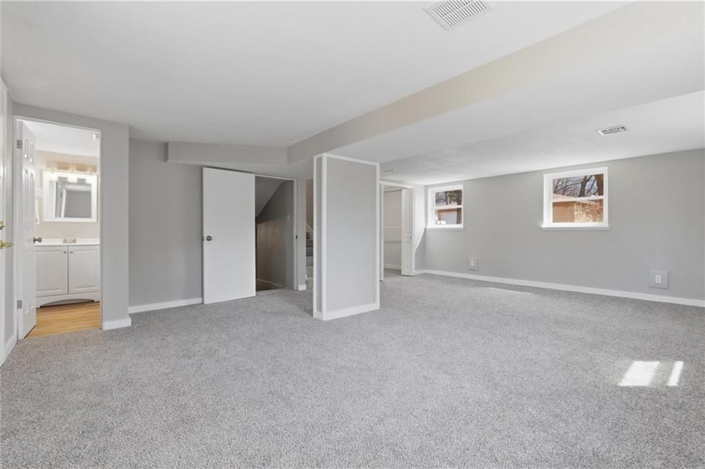 1232 OLD MANOR Road — photo 23