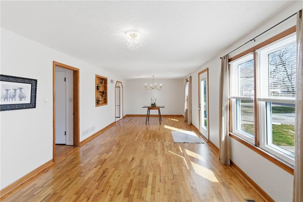 409 S Madison Street — photo 9