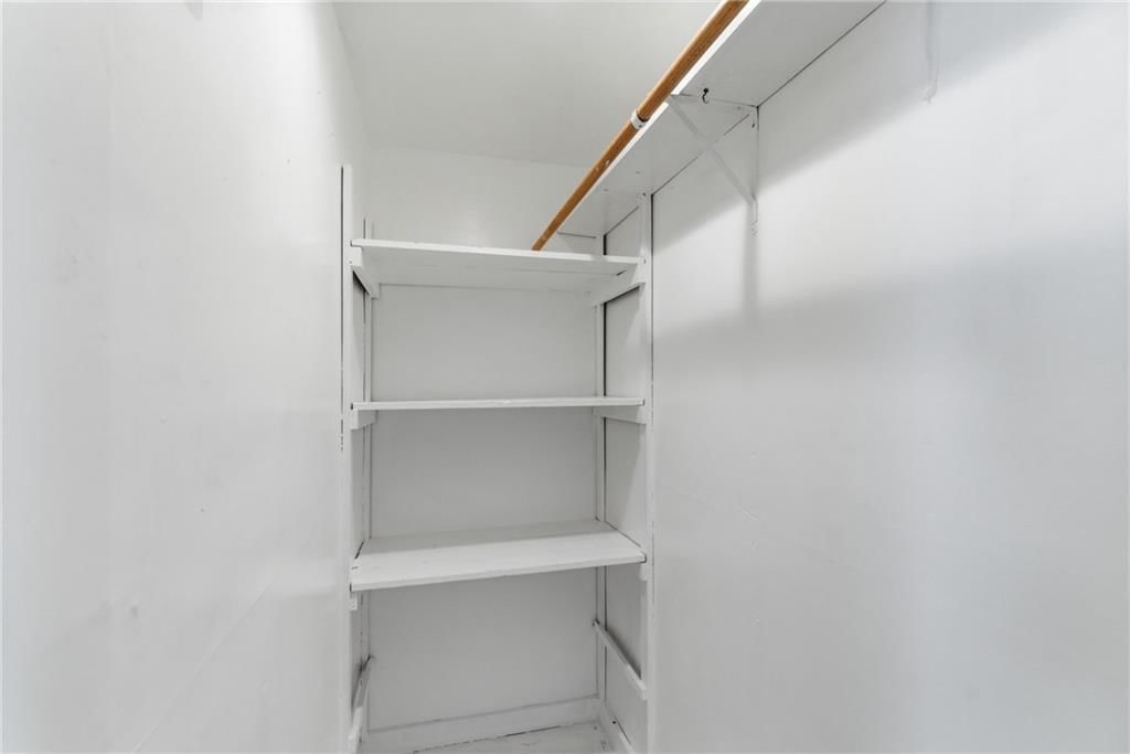 409 S Madison Street — photo 16