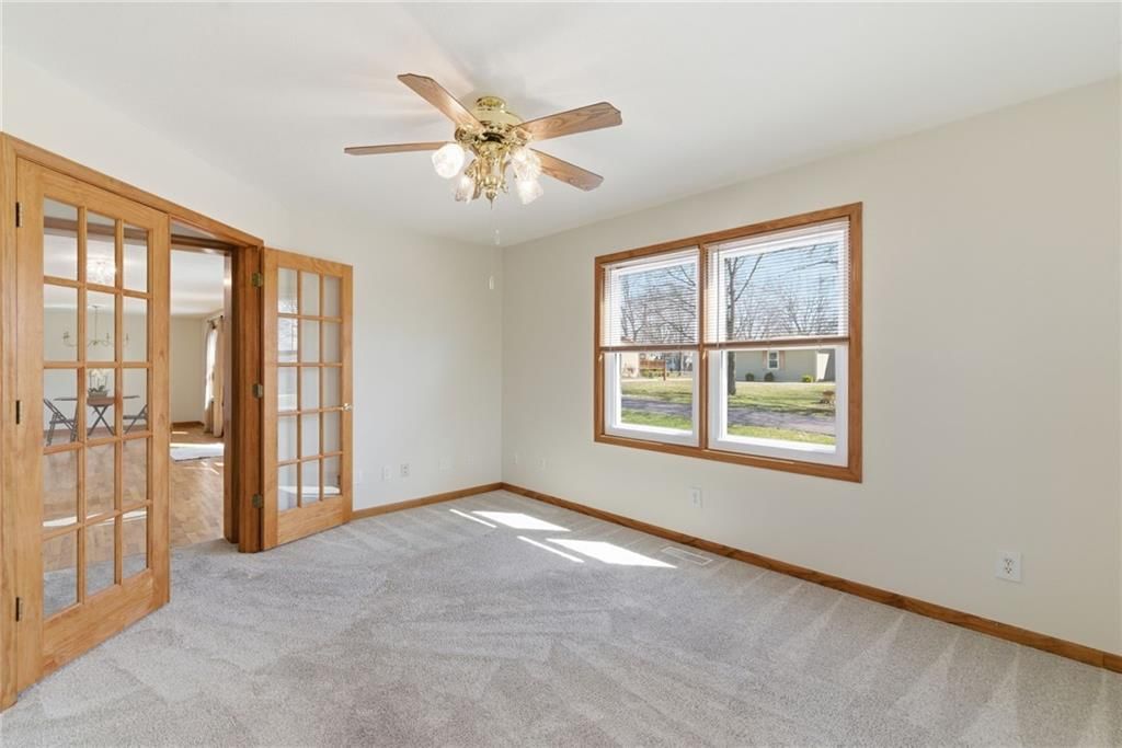 409 S Madison Street — photo 19