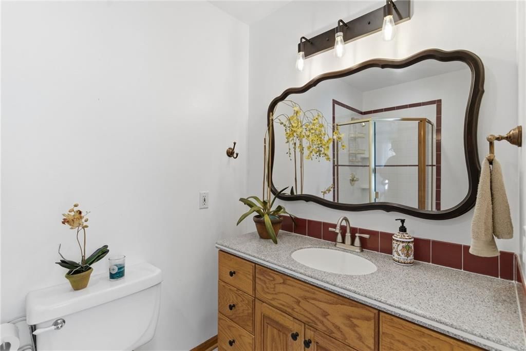 409 S Madison Street — photo 26