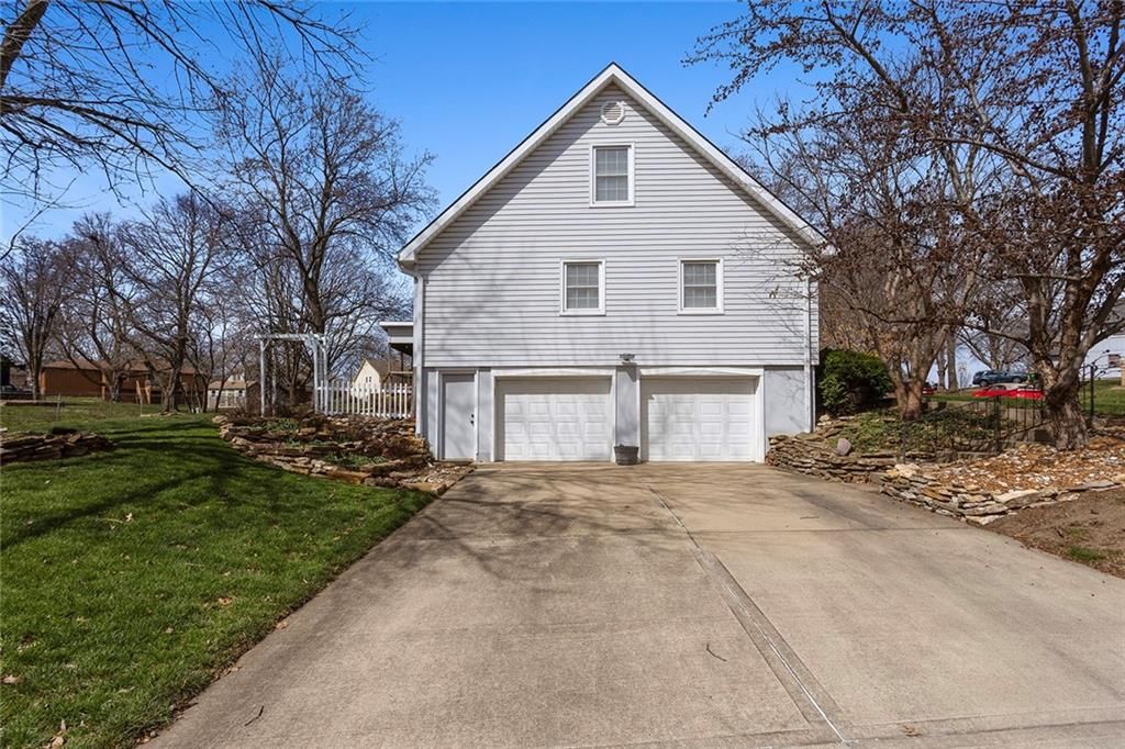 6406 OAKVIEW Street — photo 3