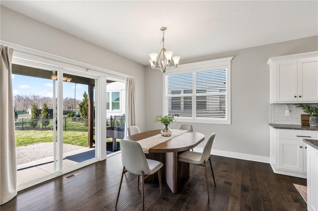 Photo 13 of 59 - 8200 N Sycamore Avenue, Kansas City, MO 64158