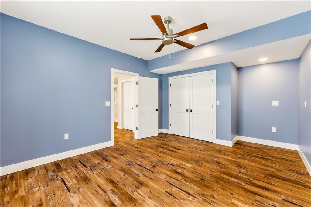 Photo 28 of 59 - 8200 N Sycamore Avenue, Kansas City, MO 64158